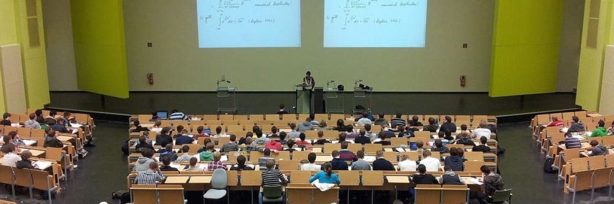 university-105709_1280 (1) (1)